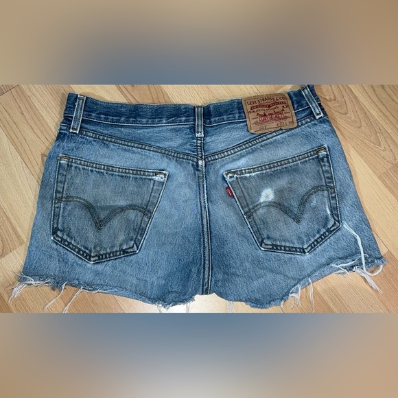 Vintage Levi 501 Denim Shorts - Picture 4 of 5
